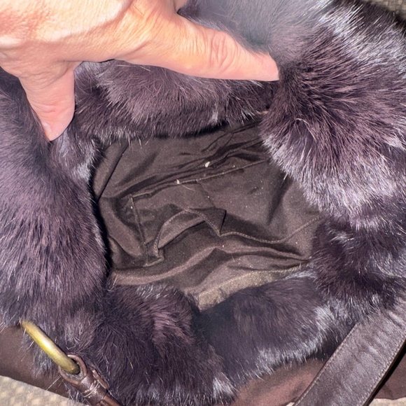 Vintage Limited Edition -Coach Brown Rabbit Fur Nylon Quilted Hobo Bag - Picture 10 of 11